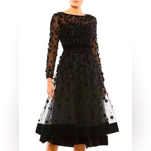 New With Tags Mac Duggal Floral Appliqué Tea Dress Black Size 4